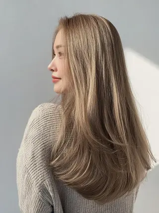 セミロング ❄️透明感カラー❄️ メンズ✂️TOWAのヘアスタイル