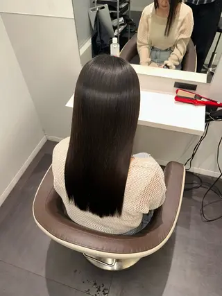 セミロング 美髪特化✨ 伊織✨縮毛矯正✨のヘアスタイル