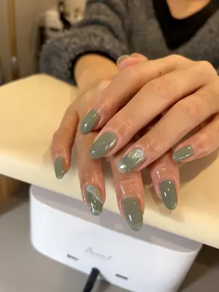 ネイル 𝐑𝐞𝐯𝐢𝐨 ___堺市西区のマツエク・マツパデザイン