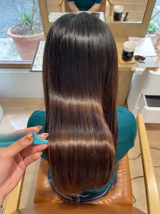 セミロング 金山／森心乃　カット ブリーチモデル募集中のヘアスタイル