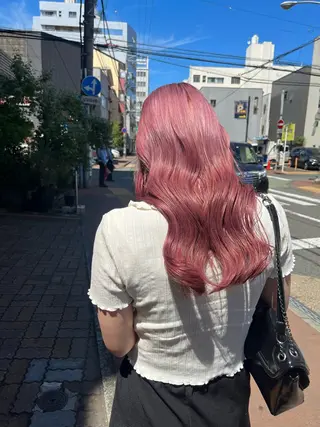 ロング カラー 透明感ハイトーン🦄 キラ🌈のヘアスタイル