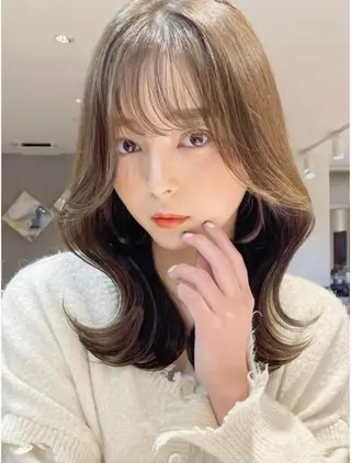 セミロング カラー 縮毛矯正✨🫧 レイヤー川村利幸のヘアスタイル