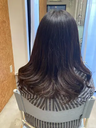 ロング 折本 沙織のヘアスタイル