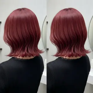 ミディアム 💕透明感赤味カラー ぱっつんボブ🩷のヘアスタイル