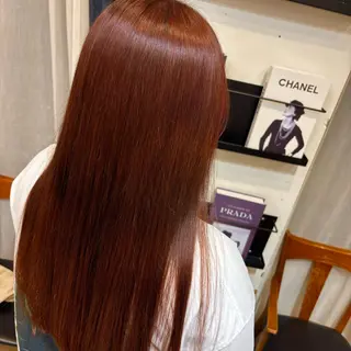 カラー 新原 陽那のヘアスタイル