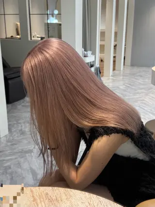 セミロング カラー ミルクティー× グレージュMOMOのヘアスタイル