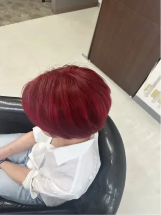 ショート カラー YURI ✨のヘアスタイル