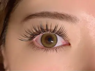 マツエク・マツパ 難波駅すぐ🩵当日予 約◎eye✨UENOのマツエク・マツパデザイン