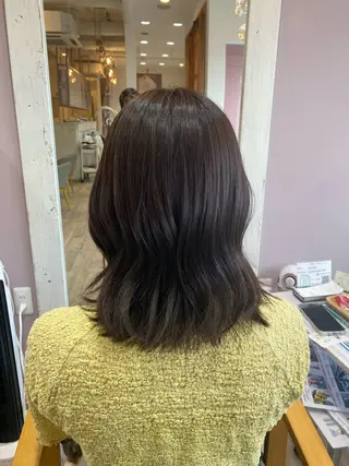 ミディアム かまだ しおりのヘアスタイル