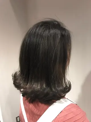 ミディアム カラー ひろせ かなのヘアスタイル