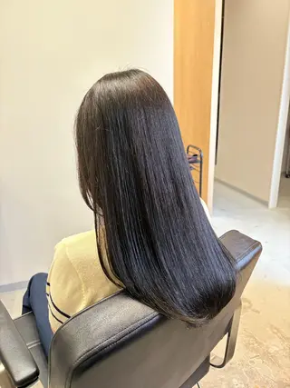 セミロング omaフクダ 縮毛矯正/艶髪カラーのヘアスタイル