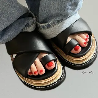 ネイル miele【ミエレ】 海外シンプルデザインのネイルデザイン