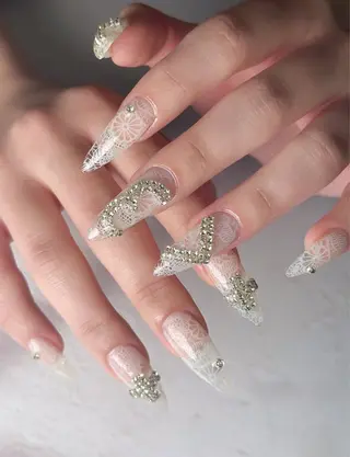 ネイル Lyna 池袋のネイルデザイン