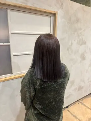 ミディアム カラー 山田 芽愛のヘアスタイル