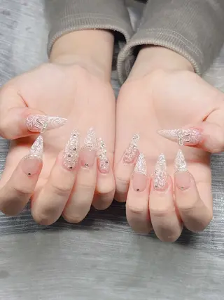 ネイル Lee Nailsのネイルデザイン