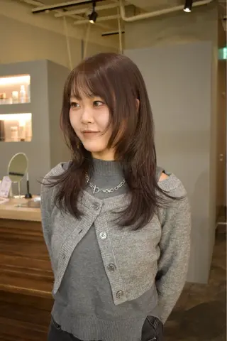 セミロング ANTI/ ISSEIのヘアスタイル