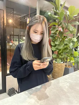 セミロング カラー 一ノ瀬 暁のヘアスタイル