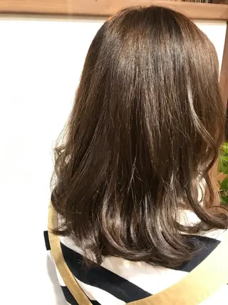 カラー 片山 霞のヘアスタイル