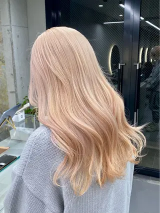 ロング カラー ヘアアレンジ 原宿・デザインカラー YUI🤍ྀིのヘアスタイル