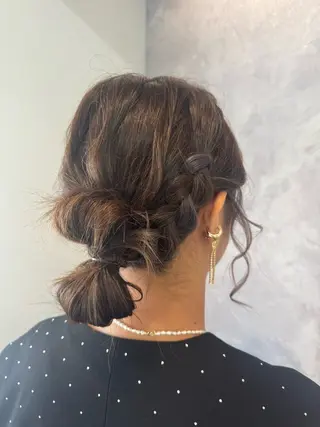 ヘアアレンジ ヒヨシ ルナのヘアスタイル