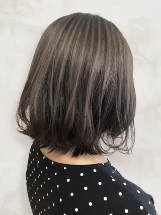 ミディアム カラー グレージュ×レイヤー 藤生 和宏のヘアスタイル