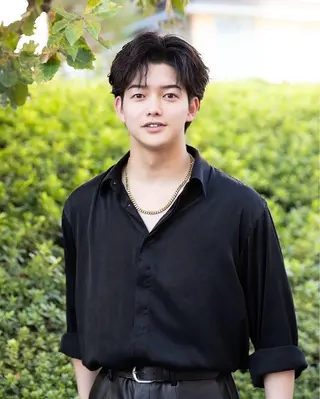 ミディアム to youハイライトのヘアスタイル