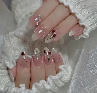 ネイル HIN NAILのネイルデザイン