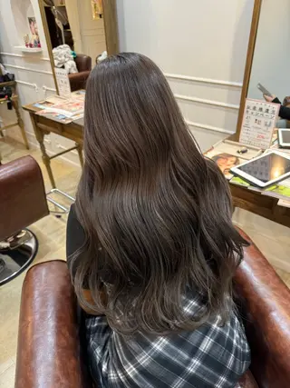 ロング カラー houda marinのヘアスタイル