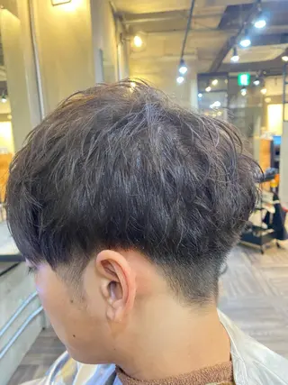 ショート カラー メンズ 宍倉 輝信のヘアスタイル