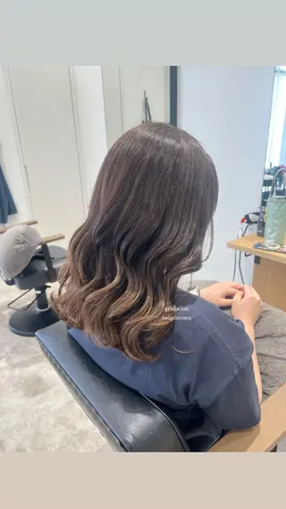 セミロング カラー 黒阪 なみのヘアスタイル