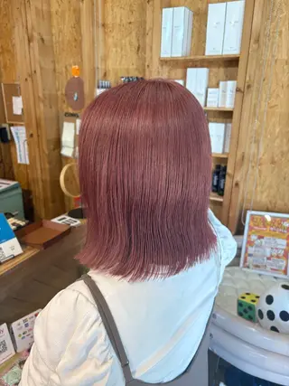カラー まろみ暖色×ボブ ×chia🕯のヘアスタイル