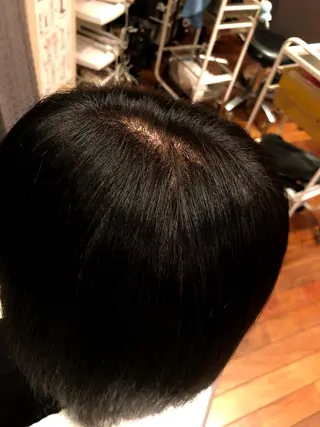 カラー 梅本 佳容子のヘアスタイル