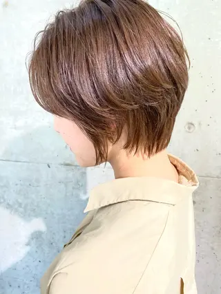 ショート 秋月 亜耶のヘアスタイル