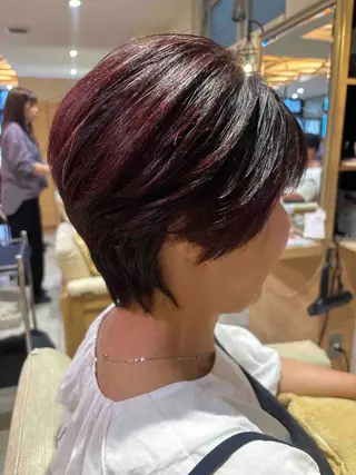 ショート 🍒🌷ピンクカラー 🌷🍒井出まりあのヘアスタイル