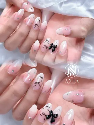 ミディアム 🌟AMIA BEAUTY🌟のネイルデザイン