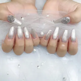 ネイル misaki 🩰‎🤍🎀のネイルデザイン