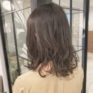 ミディアム カラー レイヤーカット/長岡 グレージュ/マユ🎀のヘアスタイル