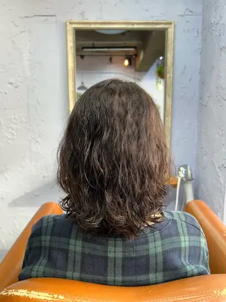 セミロング パーマ 古澤 咲来のヘアスタイル