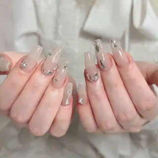 ネイル FLY Nail Salonのネイルデザイン