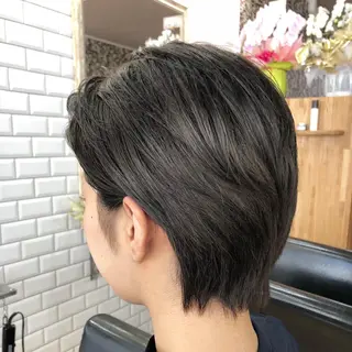 ショート カラー 橋本 敬介のヘアスタイル