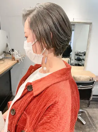 ショート カラー ✨ブリーチなし透明感 池袋 水野のヘアスタイル