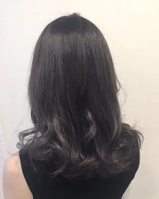 ミディアム cecilhair 福岡天神店のヘアスタイル