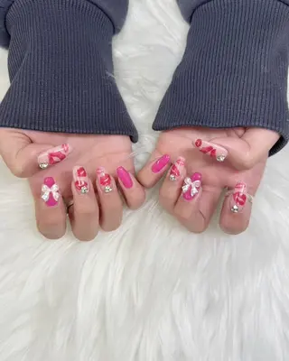 ネイル O. AKINAのネイルデザイン