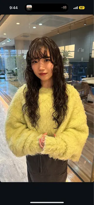 ロング パーマ mau tomokaのヘアスタイル