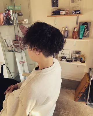 ショート パーマ メンズ 原谷 一成のヘアスタイル