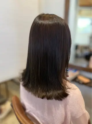 ミディアム YUKI .のヘアスタイル