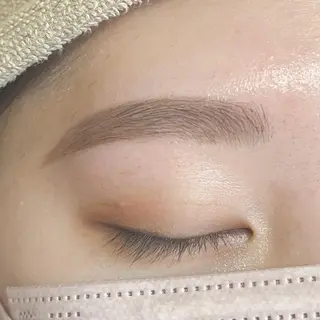 アイブロウ クロダ アカネのマツエク・マツパデザイン