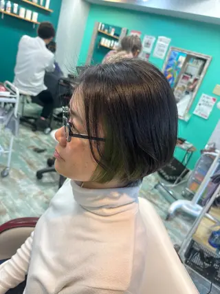 カラー 三原 友美のヘアスタイル