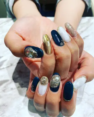 ネイル ✴︎:.｡. MAKI.｡.:✴︎のネイルデザイン