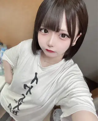 ショート 🧸髪質改善ケアカラ ー/アイドル前髪🧸のヘアスタイル